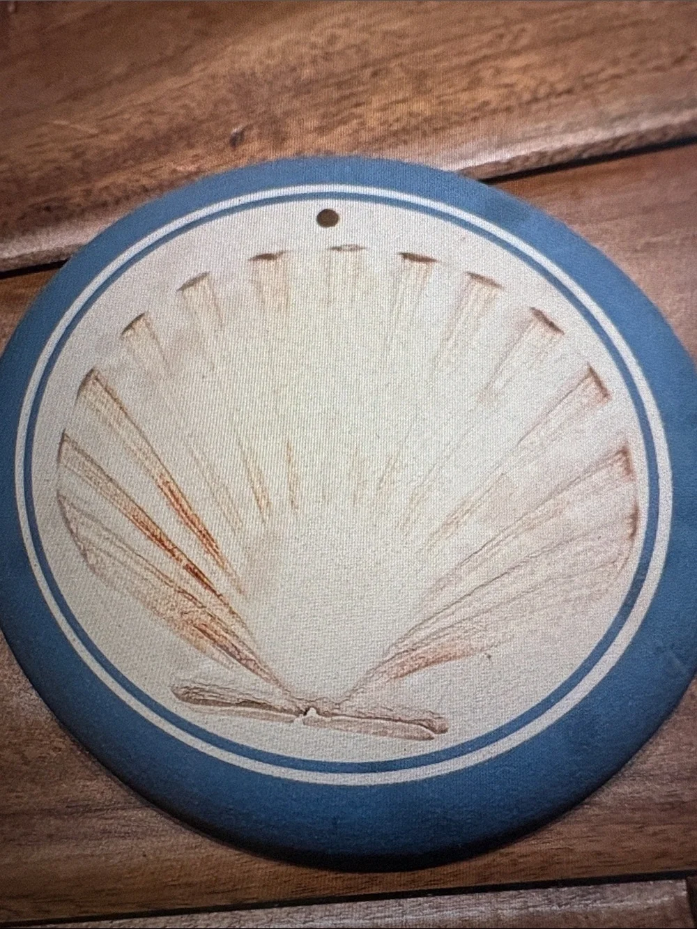 Vintage Blue Moon Pottery Bun Warmer with Etched Shell Design. NWT